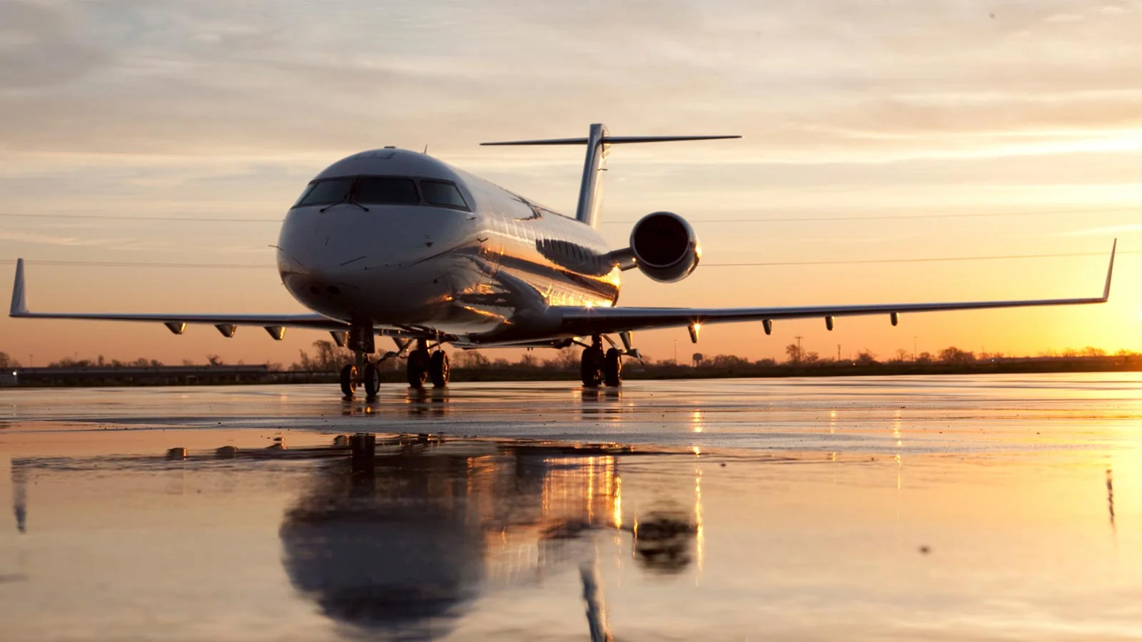 Bombardier Challenger 850 passenger lounge