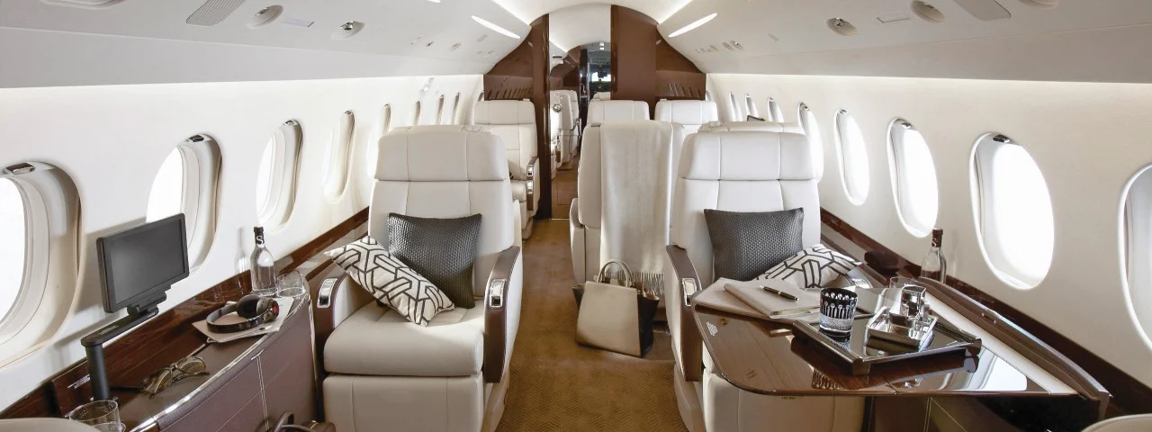 Dassault Falcon 2000 luxury cabin