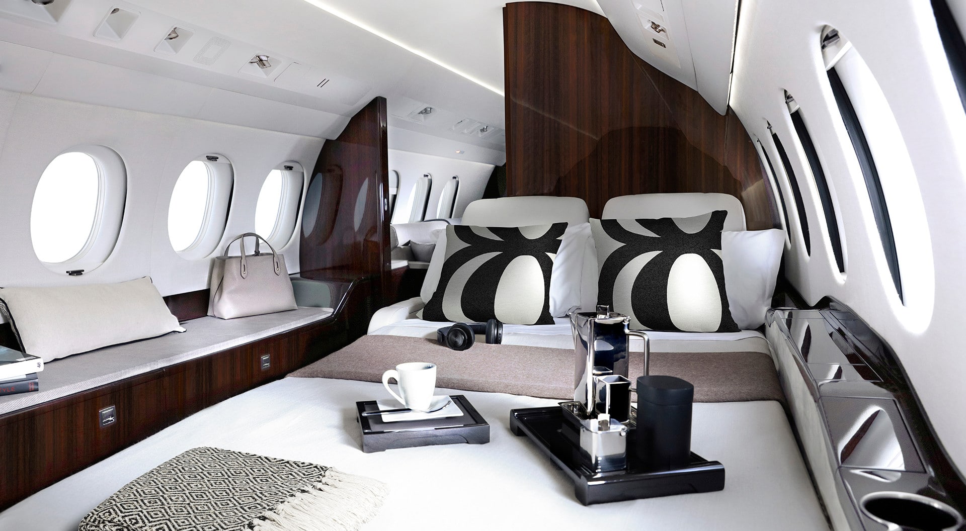 Dassault Falcon 8X interior